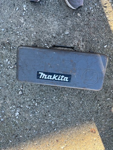Makita Power planer Model 1100 - Picture 8 of 8