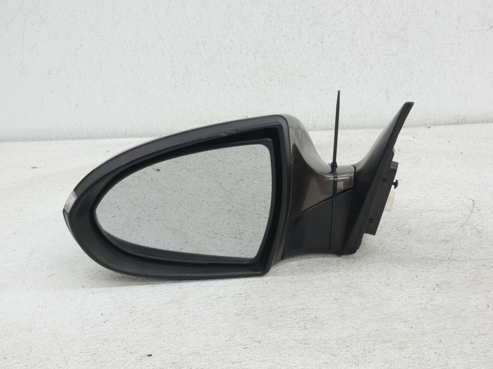 Door Mirror Left PWR TRN SIGNAL NONHEATED DRIVER SIDE 4DRSUV KIA
