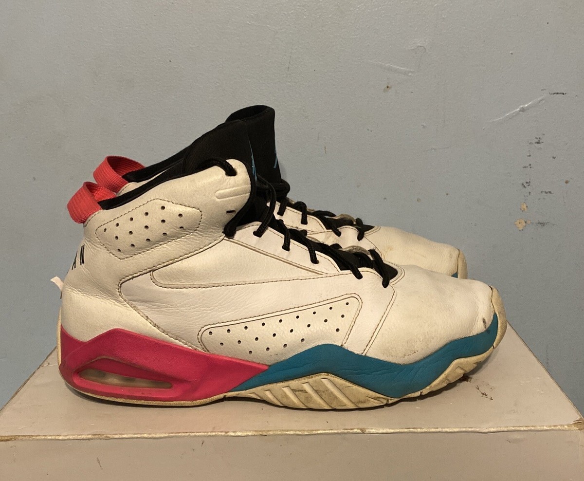 nike air jordan lift off