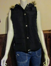 Forever Flowers Junior Womens Sz Medium Black Hoodie Ski/ Winter Vest Nwt