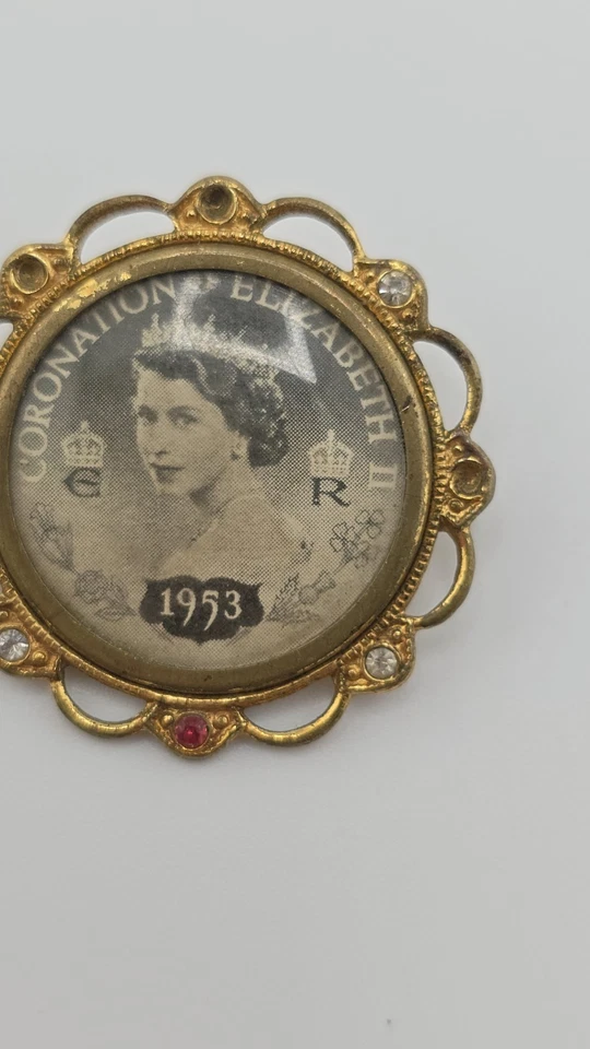 Queen Elizabeth II 1953 Coronation Brooch Missing Stones And Broken Pin - Image 4 of 4