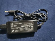 Netzteil AC/DC Adapter SK90190158 Output 19V 1.58 A Input: 100-240V