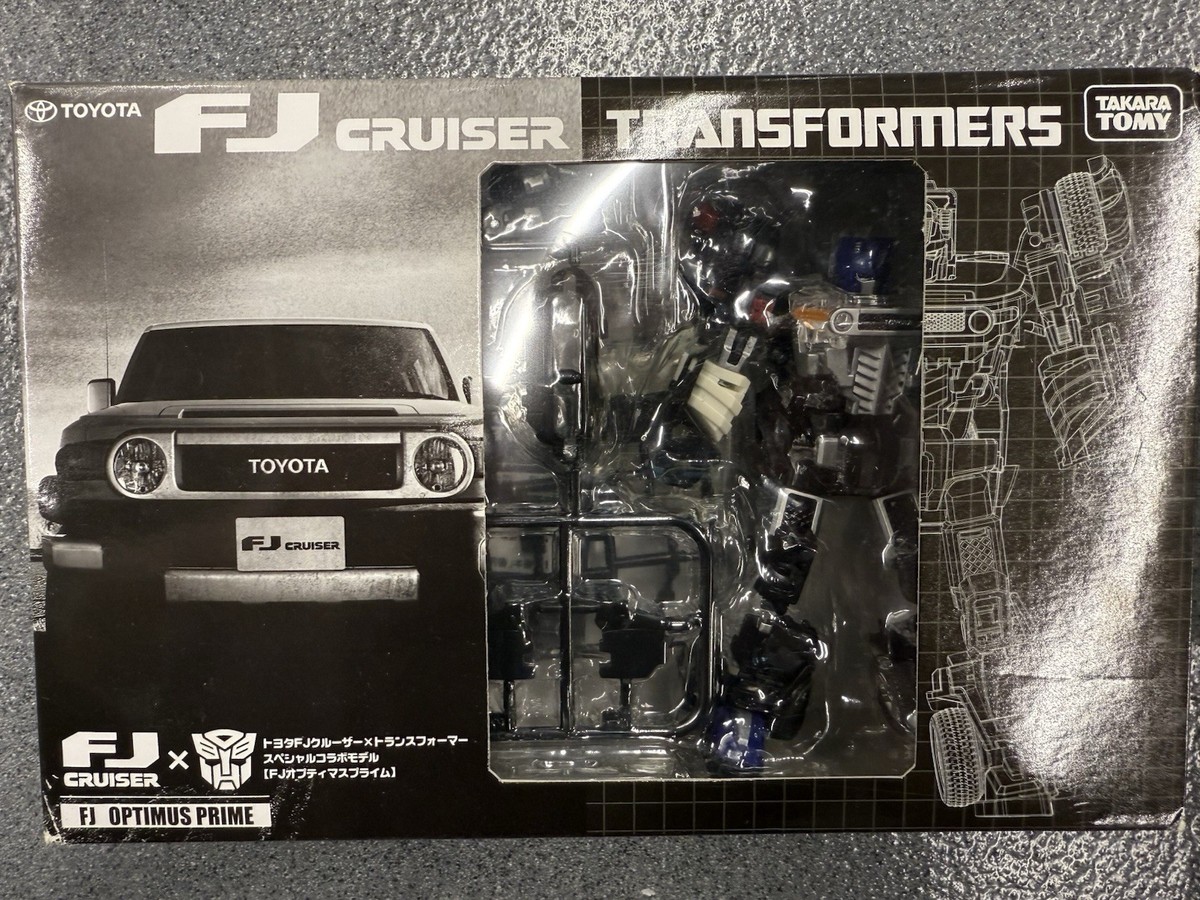 Takara Tomy Transformer Toyota FJ CRUISER Crossover OPTIMUS PRIME