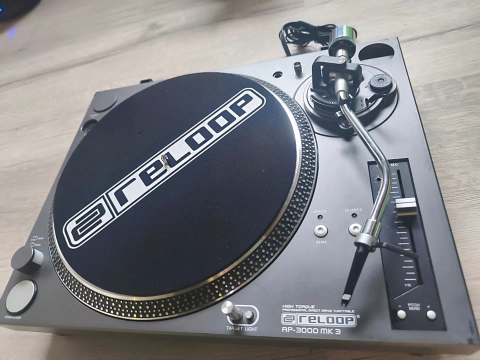Reloop RP-3000 MK3 Plattenspieler (inkl. Nadel & Abdeckung) - Bild 2 von 4