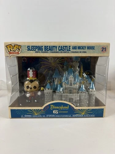Funko Pop! Town: Disney - Sleeping Beauty Castle and Mickey Mouse #21