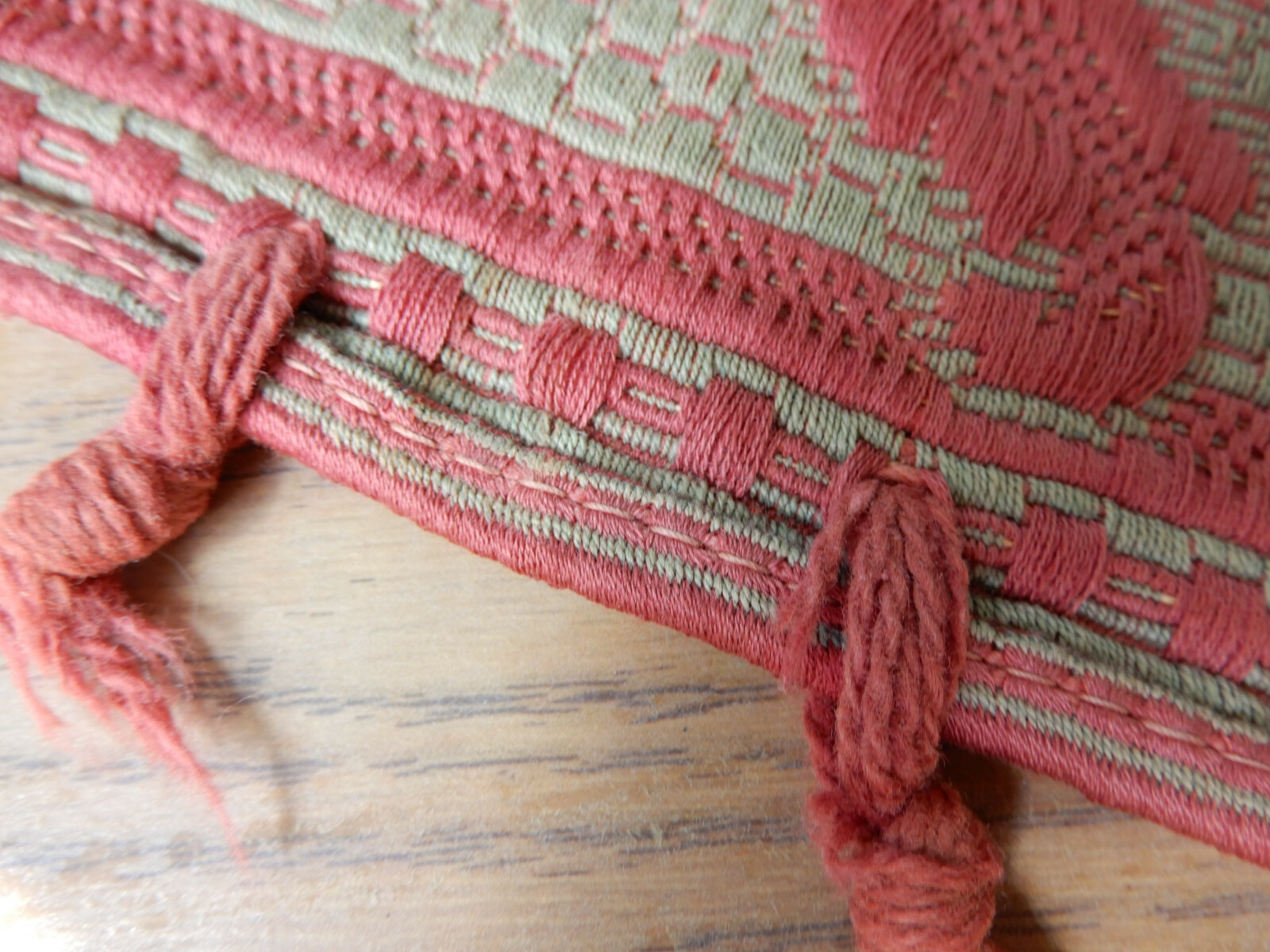 ANTIQUE TABLE COVER COVERLET DESIGN 44 BY 47 INCHES eBay