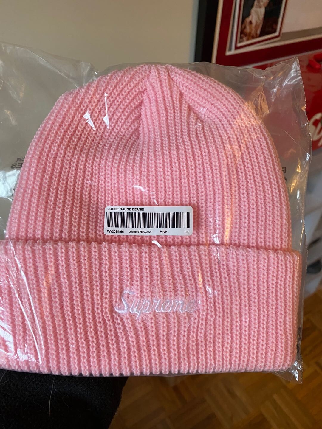Pink supreme beanie 2025 Pink supreme beanie 2025