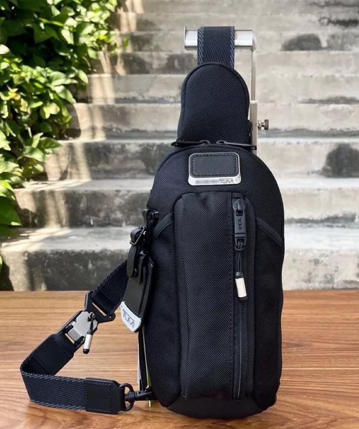 New Tumi Alpha Bravo Esports Pro Sling Crossbody Bag Black Outlet