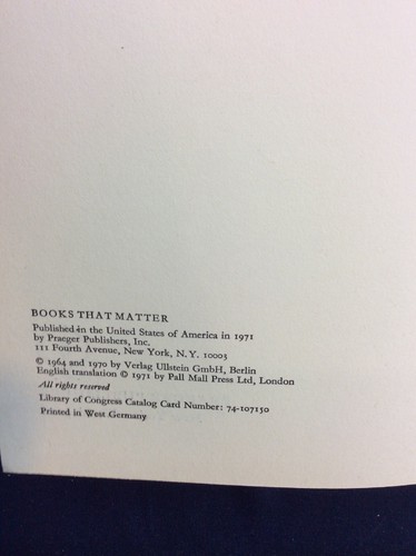 The Book Of Porcelain HC No DJ G Weiss 1971 - Picture 7 of 12