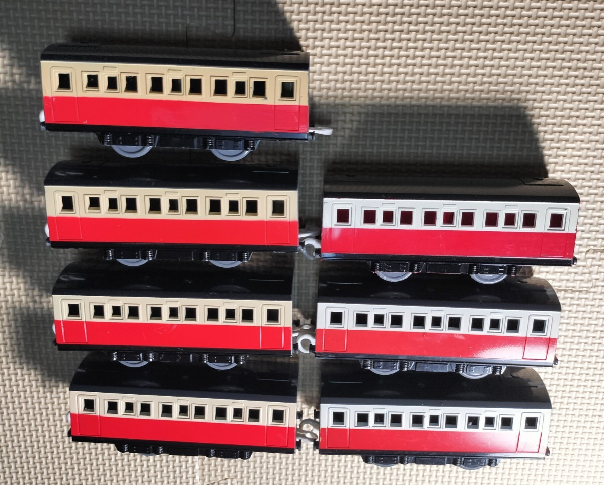 Tomy Thomas & Friends Series 7 Red Passenger Express Coaches Cars