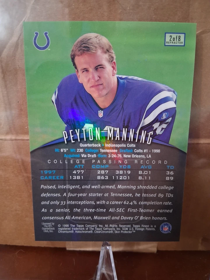 Topps Finest Peyton Manning 1998 #2 de 8 refractor (RC) con protector Foto 2 de 4