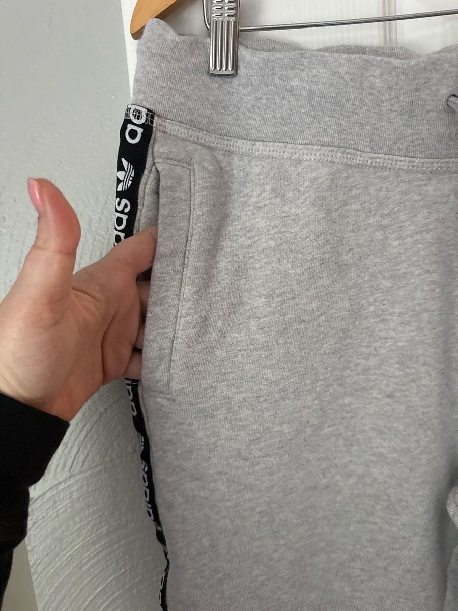 Adidas Originals R.Y.V. Logo Tape Joggers Grey Size L View 2