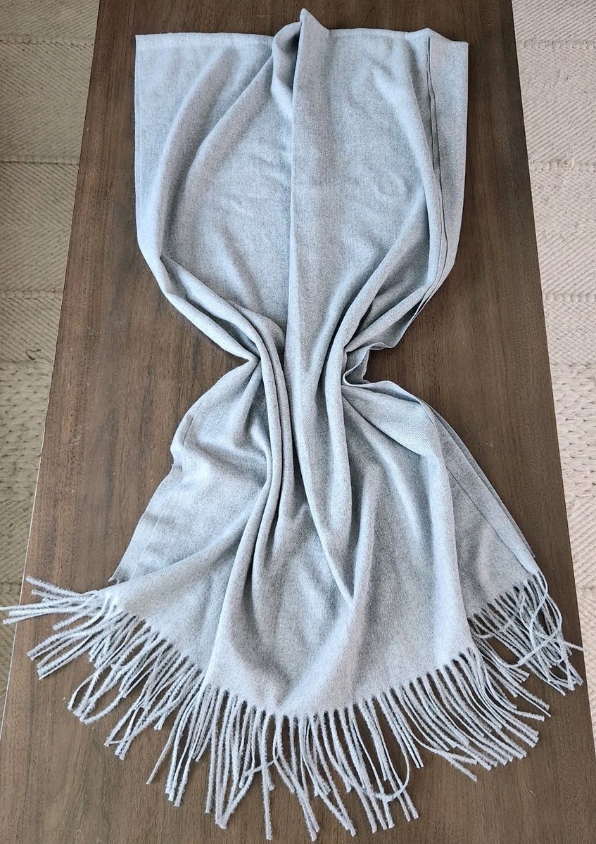 Nwot Halara Soft Heather Grey Knit Fringe Casual Scarf 27