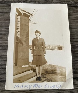 CANADA WWII ROYAL CANADIAN AIR FORCE PHOTO RCAF WOMEN'S CAMP MARY MACDONALD