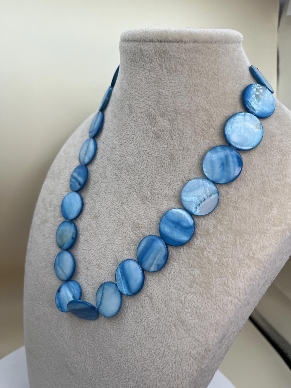 Blue Round Shell Bead Necklace - image 2