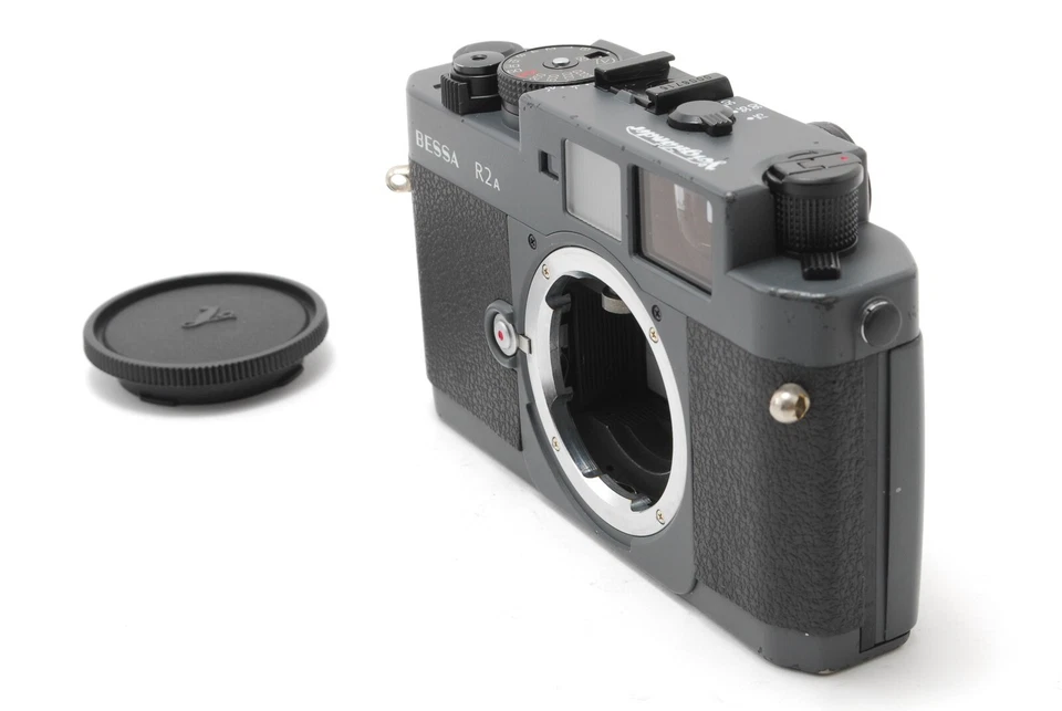 【N КАК НОВЫЙ+++】Пленочная камера с дальномером Voigtlander BESSA R2A 35 мм серый корпус - Изображение 2 из 4