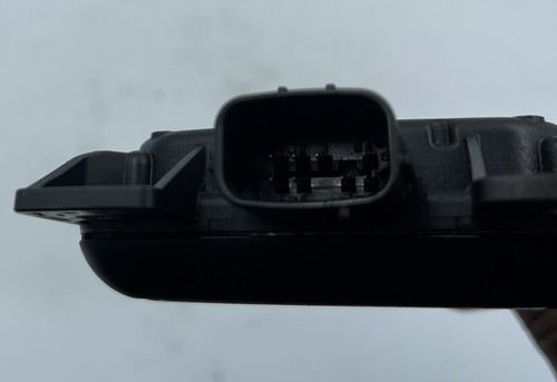 17-18 HYUNDAI ELANTRA SEDAN PASSENGER DRIVER BLIND SPOT MODULE SENSORS - Picture 10 of 11