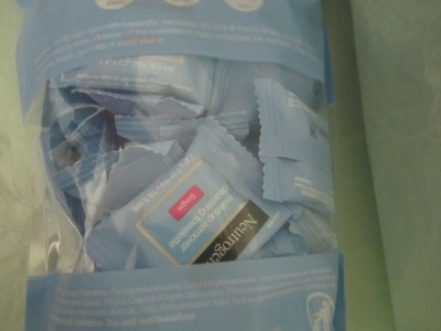 neutrogena wipes singles