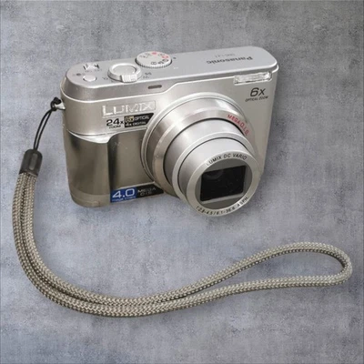 Panasonic Lumix DMC-LZ1 4MP CCD Digital Camera 6x Optical Zoom Tested Working