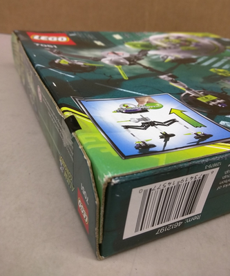 LEGO Alien Conquest 7051 Tripod Invader NEW! Flying Saucer Trooper