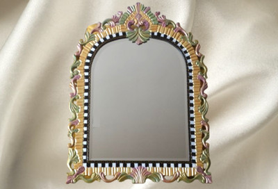Mirror 100% hand-painted with attention to details. Size 27'' x 20''