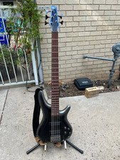 Ibanez SR305E 5 string electric bass guitar built 4 modern players thinfast neck