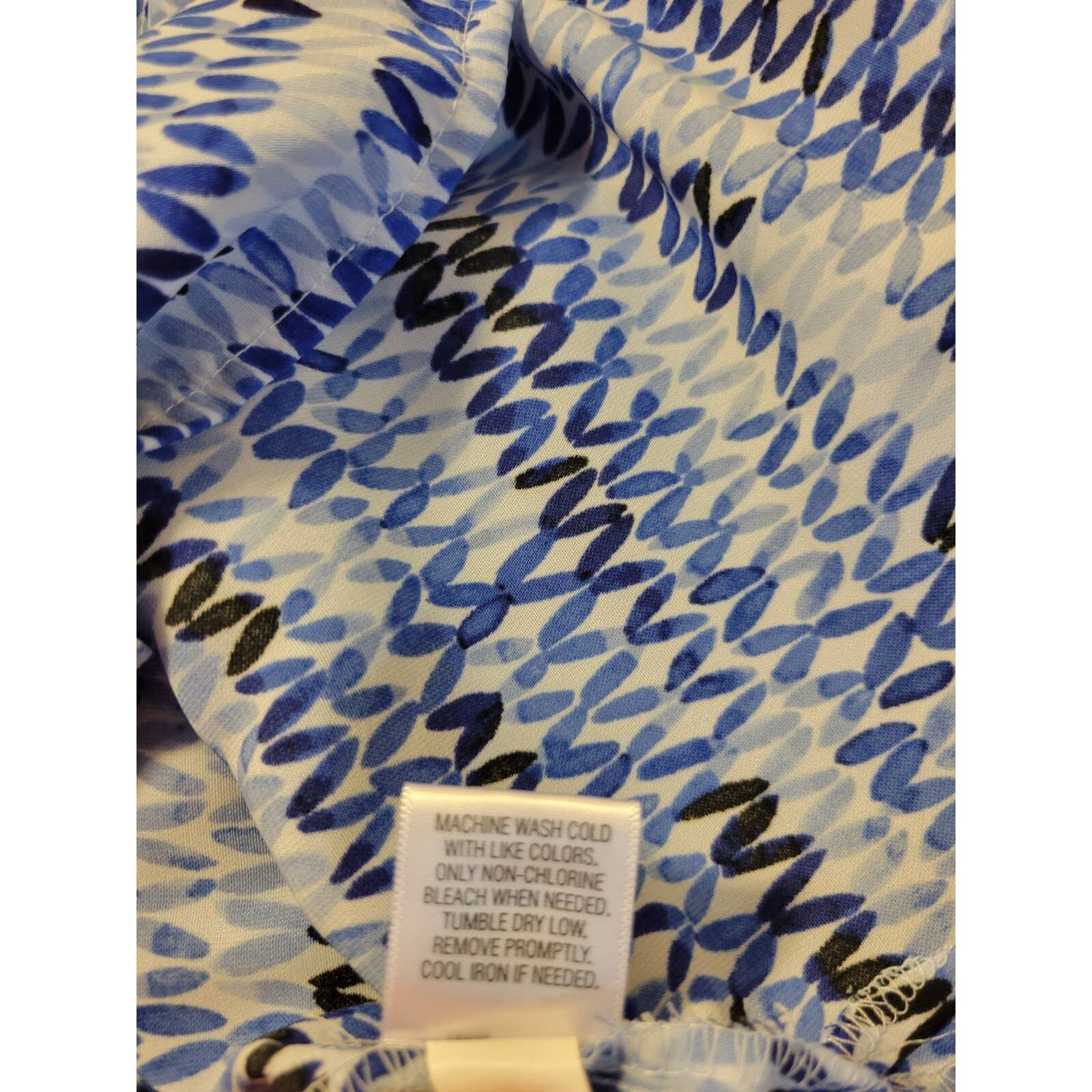 Dana Buchman Patterned Pleated Button Blouse Top … - image 7