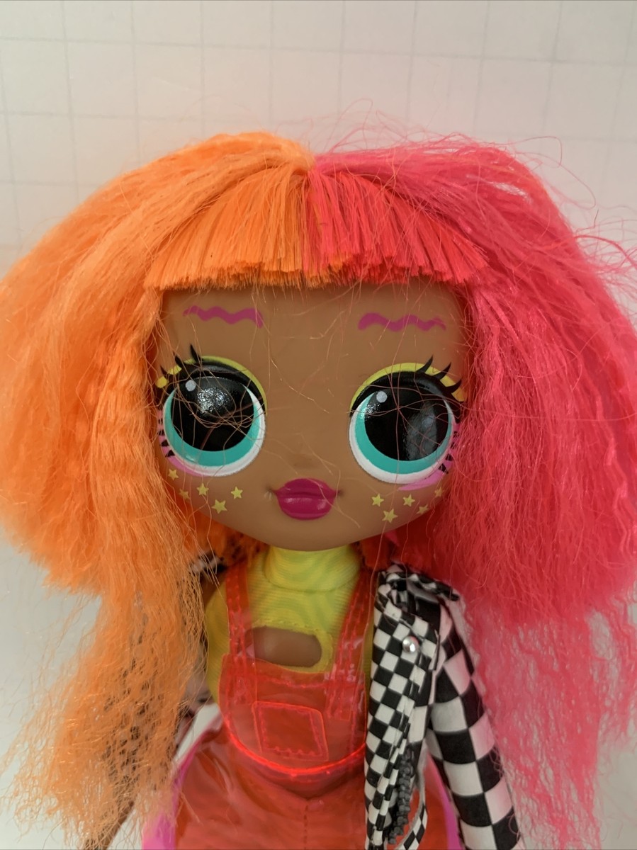 L O L Surprise O M G Neonlicious Fashion Doll pink orange hair
