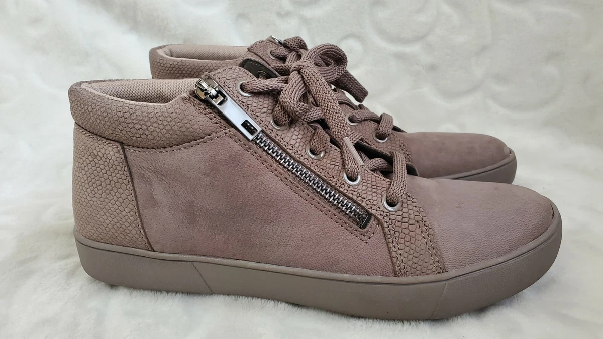 Naturalizer motley sneaker sale