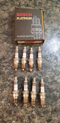 Open Box of 8 Bosch Platinum Spark Plugs HR8DPX ~ R6 748 (Lot 185)