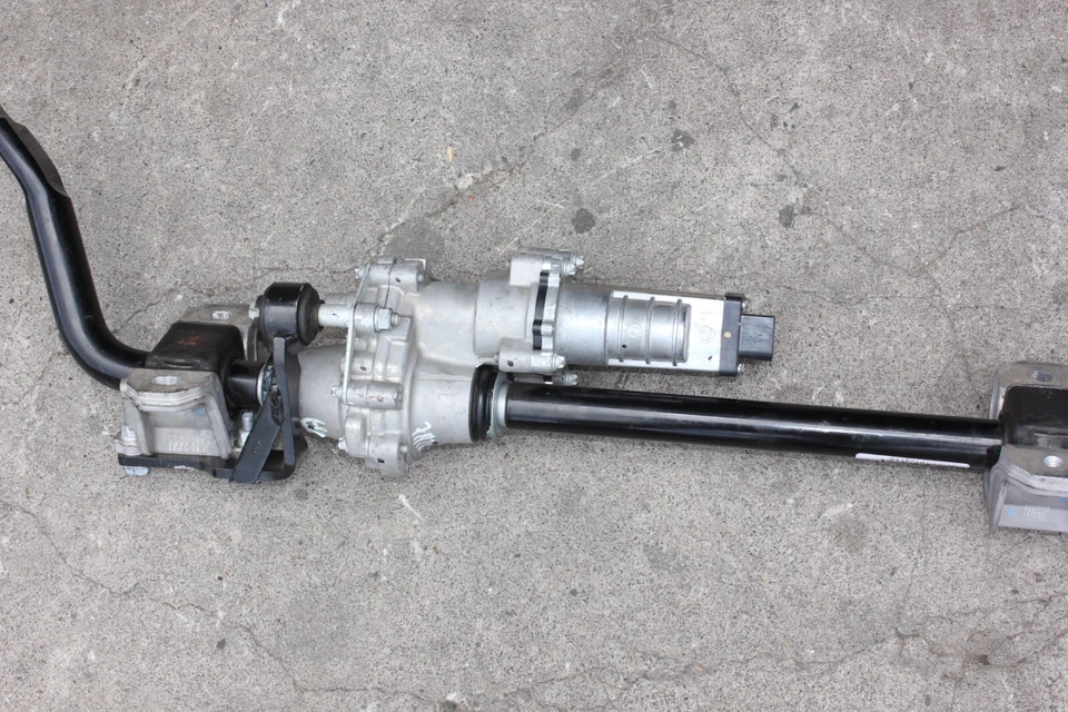 Barra estabilizadora de desconexión delantera inteligente OEM 2023 Jeep Grand Cherokee Foto 4 de 4