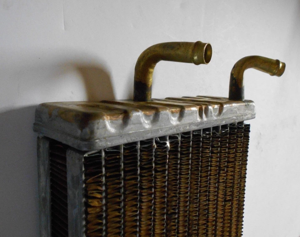 Núcleo de calefacción para Ford Courier 1978-82 sin aire acondicionado con alta salida Foto 4 de 4