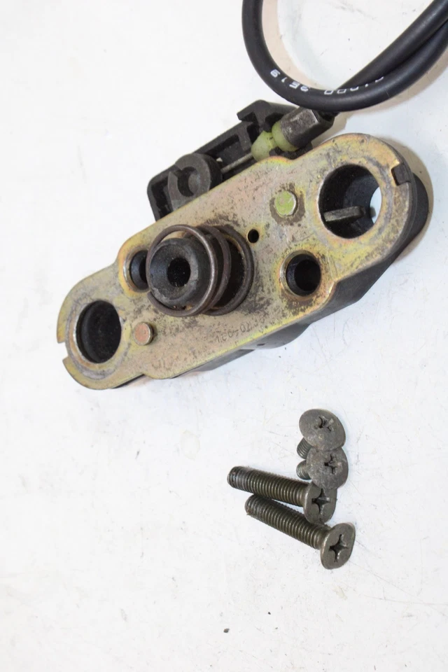 Suzuki GS500E 1994 OEM ¡Cerradura del asiento trasero! ¡Sin llave! Foto 2 de 4