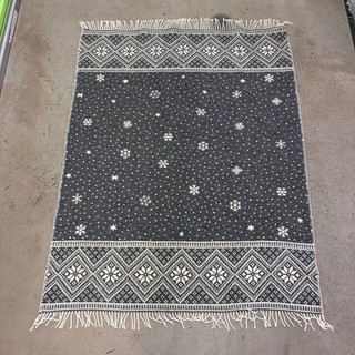 Coming Home 100% Wool Nordic Snowflake Pattern Throw Blanket Gray White 60x44
