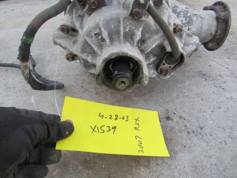 2010 2011 2012 2013 Acura ZDX rear differential carrier axle housing END - Image 4 of 4