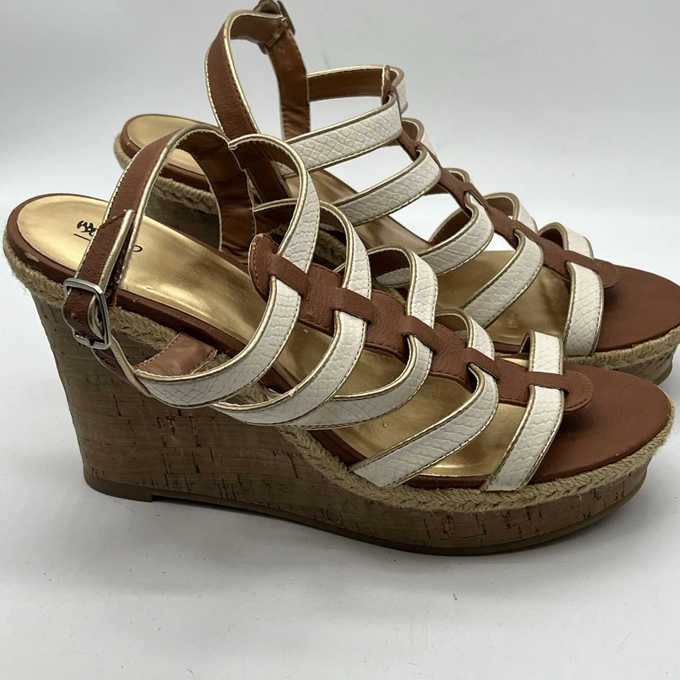 Sandalia de plataforma de corcho con tiras de cuero sintético Mossimo para mujer blanca/marrón talla 10 Foto 2 de 4