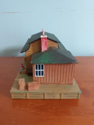 TYCO HO SCALE FREIGHT STATION MODEL TRAIN BUILDING - Picture 2 of 10