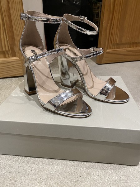 kurt geiger silver heels