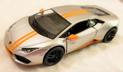 Kinsmart - 1:36 Model Lamborghini Huracan LP 610-4 Avio Matt Silver (BBKT5401DS)