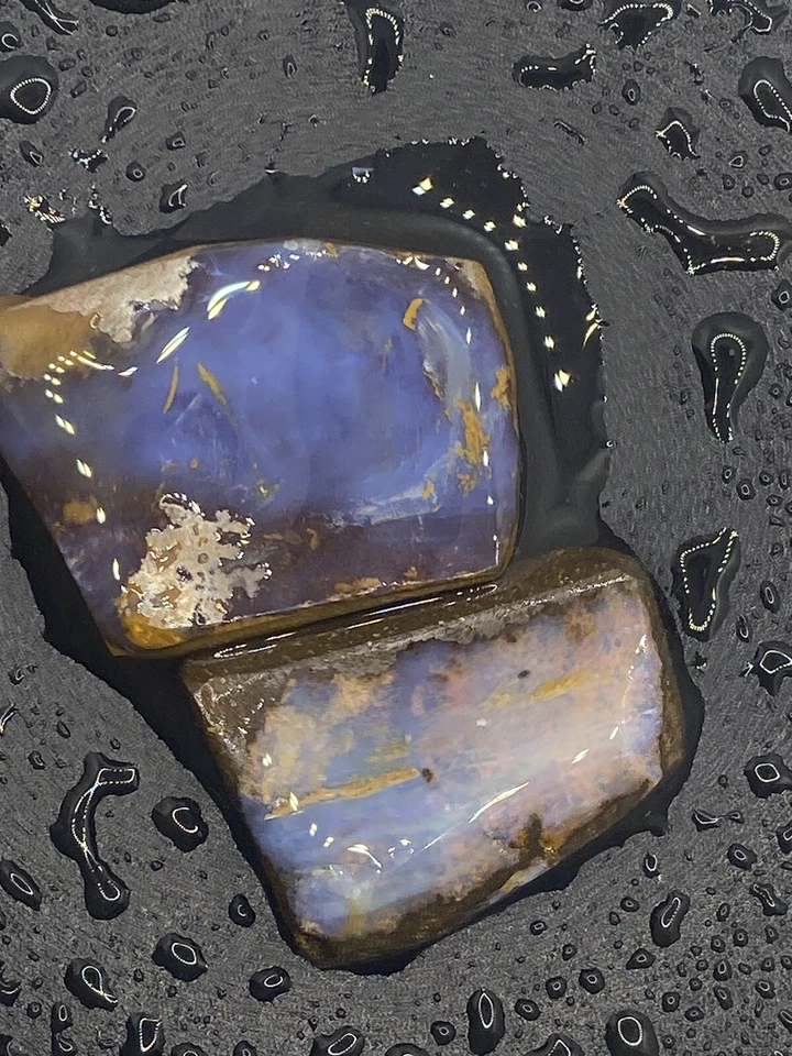 Australian  Boulder Opal rough and rubs Parcel 2 Large Stone - Image 2 of 4