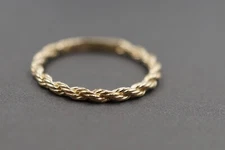 10K Solid Yellow Gold 1.6MM Rope Trim Band Ring. Size 7.5