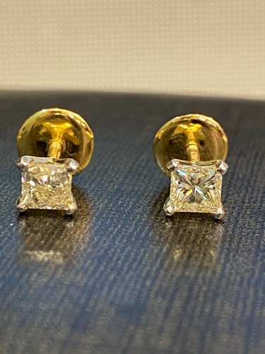 Classy 1 Cts Princess Cut Diamonds Solitaire Stud Earrings In 585 Solid 14K Gold - Picture 2 of 12
