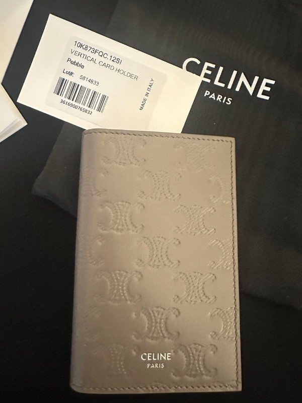 Celine vertical card holder in calfskin w/ triomphe embossed