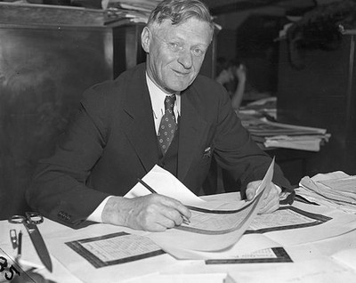 Arthur Wynne was editor puzzle constructor He invented crossword p- Old Photo