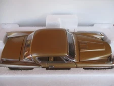 DANBURY MINT 1957 STUDEBAKER GOLDEN HAWK GOLD & WHITE 1:24 BOXED MORE LISTED