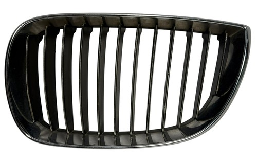 Kühlergrill seitlich L 51137077129 Farbe titansilber BMW 120i E81,E82,E8 Bj 2004