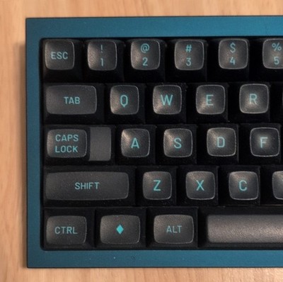 QK65 R1 Custom Mechanical Keyboard Purple Blue Iridescent MT3 dusk