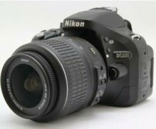 Nikon D D5200 24.1MP Digital SLR Camera - Black w. AF-S DX G VR 18-55mm superb