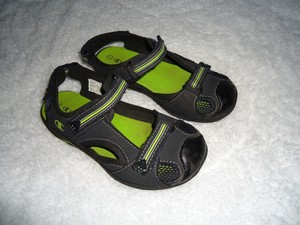 champion kids sandals