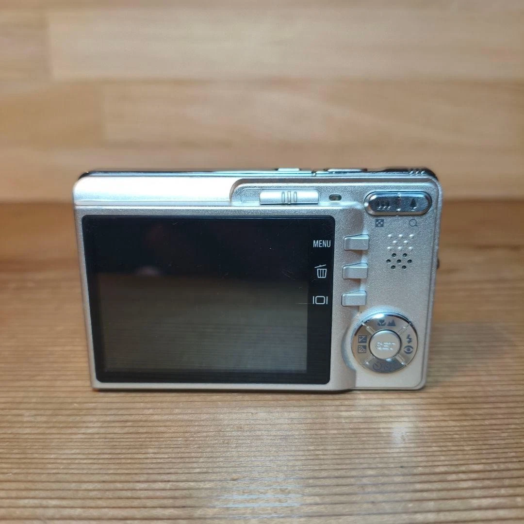 Polaroid Digital Cameras 7-7.9 MP Maximum Resolution for Sale